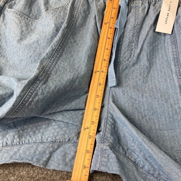 NWT Lane Bryant Mid-Rise Capri Pants Womens 22/24 Blue Chambray - Picture 7 of 13